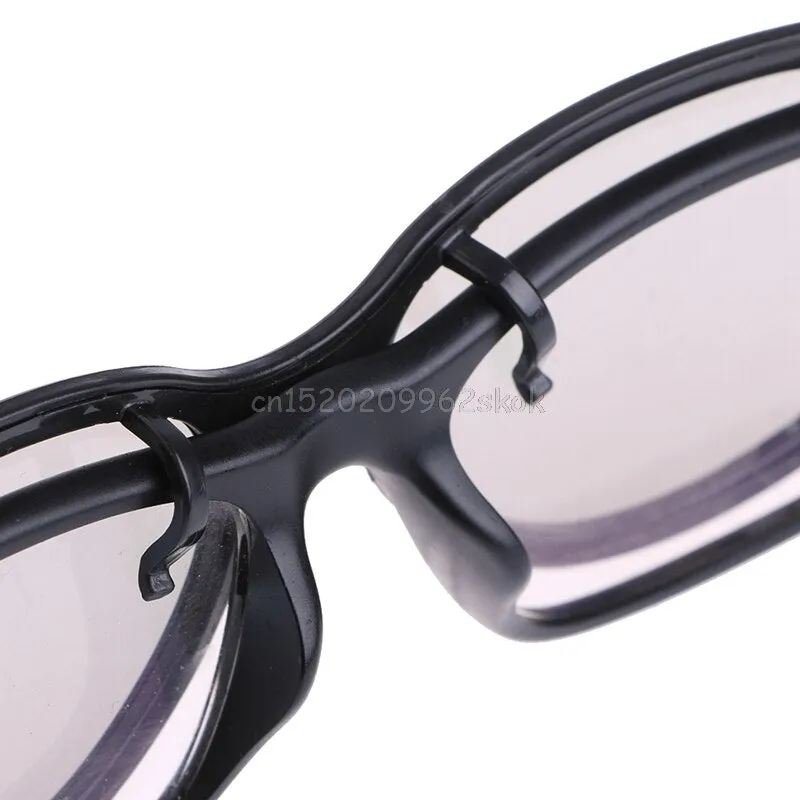 2 PCS Clip-On Type Circular Passive Polarized 3D Glasses For TV/Real 3D Cinema