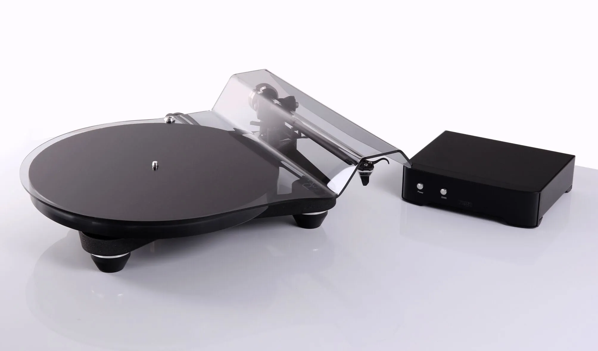 Rega Planar 8 Turntable with Neo TT-PSU Power Supply Upgrade